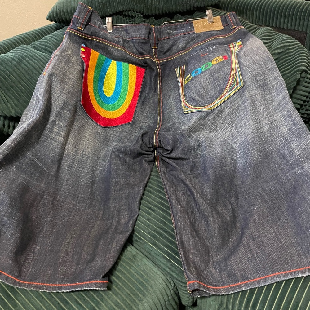 MENS COOGI SHORTS SIZE 40
